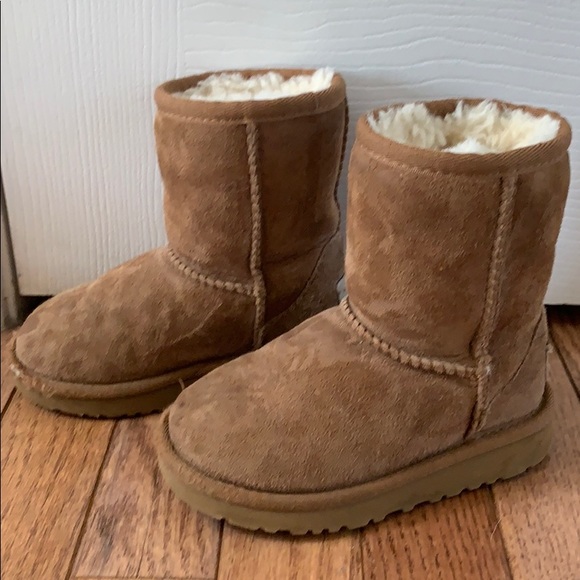toddler uggs size 8